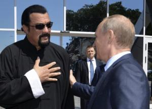 Зачем «русский мир» собирает бывших звезд