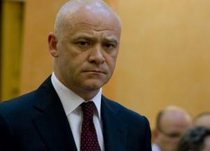 Януковичу и Азарову в этой стране ничего не грозит