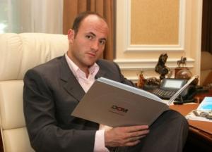 Как киевлян заставили заплатить 2 миллиарда олигарху Фуксу