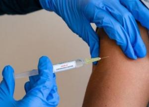 "Ковидная амнистия". Как владельцам поддельных COVID-сертификатов получить прививку