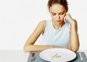 Почему нельзя голодать при похудении: 3 причины