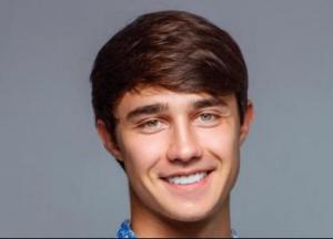 В Киеве подожгли Mercedes политика: подозревают конкурентов на выборах (все подробности, видео)