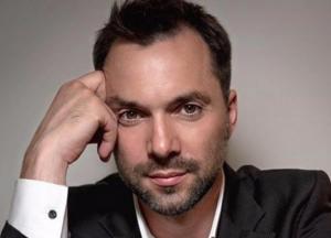 Чим скоріше зжеруть один одного - тим краще