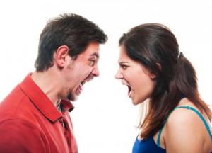 Как перестать кричать на родных: 4 совета