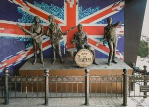 Все дальше от цивилизации: как Россия убивает Донбасс