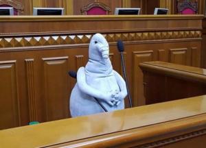 Не Добкиным единым: судьба депутатов, вышедших из парламентских фракций