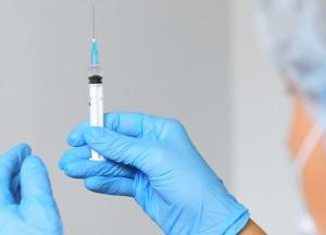 Російська вакцина від COVID-19: що чекає мешканців окупованих територій Донбасу