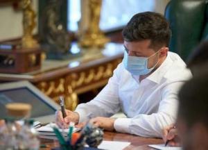 Президент зарегистрировал четыре законопроекта для налоговой амнистии