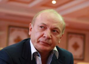 Зрадники у владі. Найближчий соратник Януковича Юрій Іванющенко отримав свободу