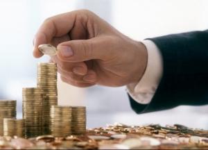 От школьника до пенсионера: сколько налогов платит каждый украинец