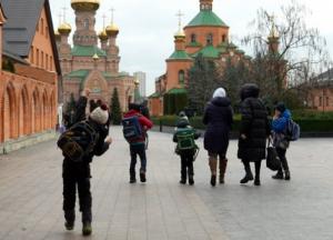 Ідіотизм у школі-секті московського патріархату: в Україні досі діє майже 8000 громад ФСБ-МП