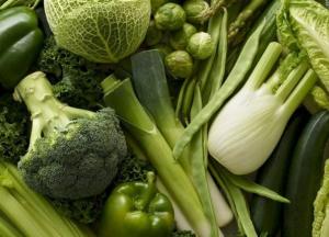 Антибактеріальна дія та кальцій: важливі причини вживати зелені овочі