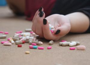 Украину захлестнула волна детских самоубийств: как уберечь своего ребенка от беды