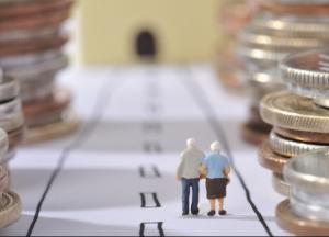 Пенсионная реформа: украинцы ищут выход, как не быть нищими в старости