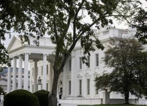 Почему визит Зеленского в Белый дом откладывается