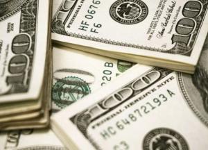 Очень выгодный курс: стоит ли сейчас покупать доллары и евро