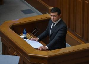 Зеленский приписывает себе чужие достижения, но молчит о своих провалах