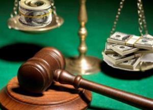 Новые «скелеты в шкафах» судей: их юные дети построили особняки на дорогих земельных участках (фото)