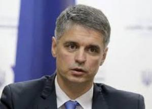 "Доведеться затягнути пояси": українців готують до економічного падіння