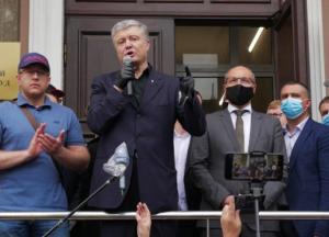 Простого выхода нет. Что ждет Порошенко и Стерненко