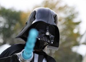 Вдохновленные звездными войнами дуэли на световых мечах признаны конкурентоспособным видом спорта во Франции