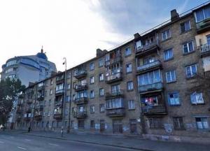 В Киеве новый квартирный скандал: детей выселяют на улицу
