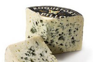 Если российский сыр покрыть плесенью, рокфором он не станет