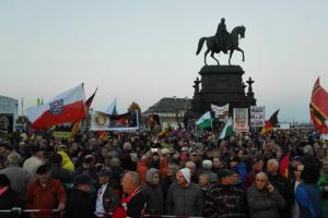 Протесты в Дрездене: 10 требований Брюсселю и требование разрушить Евросоюз (фото, видео)