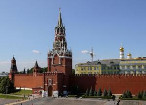 Кто стоит между Путиным и абсолютной властью