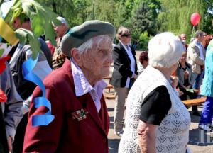 СМИ «похоронили» ветерана, которую 9 мая в Славянске облили зеленкой
