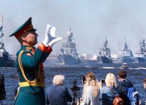 ​Бравада Путина на параде в честь дня ВМФ РФ и суровая реальность