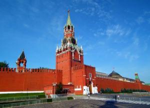 В стенах Кремля царит паранойя