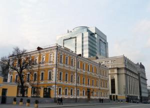 Почему Глазьев до сих пор в числе академиков НАН Украины