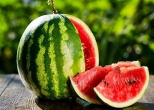 Не больше 200 граммов. Что нужно знать об арбузах