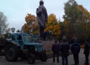 Украина без Ленина? Рановато для таких заголовков...