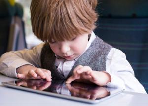 Зависимость детей от гаджетов: что делать родителям?