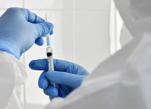 Почему план массовой вакцинации от коронавируса в Украине может быть сорван