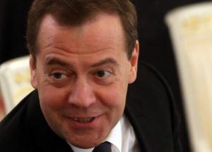 ​К чему приведет статья о Зеленском Дмитрия Медведева? 