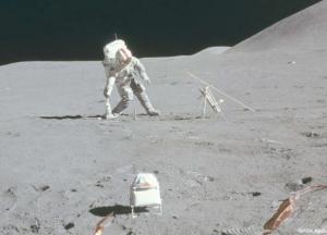 Американский футбол на Луне или испытание Лунного пастбищного модуля