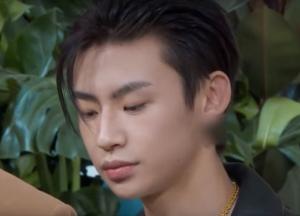 Причудливая причина, по которой китайское телевидение начало «размывать» мужские уши