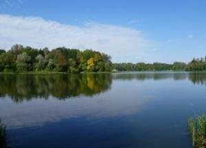 Озеро розбрату: елітну землю на Львівщині замість атовців отримали… бізнесмени