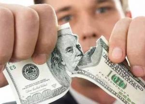 Закручивание гаек: зачем хотят запретить доллар в России