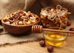 Продукты, которые помогут справиться с сезонными простудами