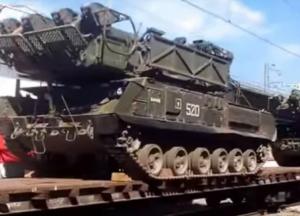 Мабуть, заблукали: ​російська техніка рухається в бік України