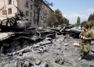 Восстановление Донбасса в условиях обстрелов. За и против