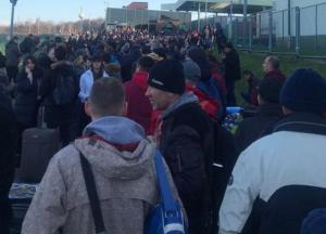 Рекордные многокилометровые очереди: почему на западной границе настал коллапс