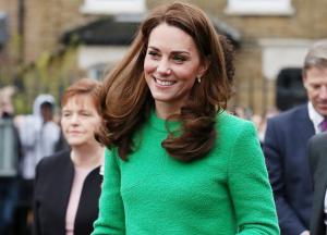 Поклонники Кейт Миддлтон замечают нечто странное в ее наряде: Вы тоже это видите?