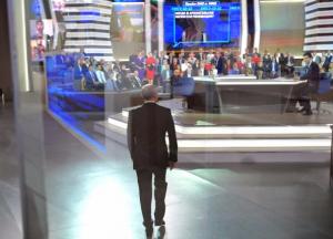 Путин перемещает отношения с Украиной из военной в другую область