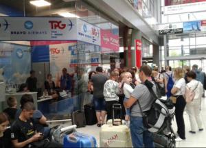 Задержки рейсов и проблемы туристов. Что может сделать консул?