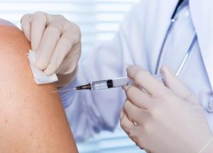 Як спецслужби світу борються за вакцину від COVID-19